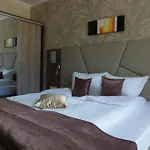 Infinity Park Hotel
