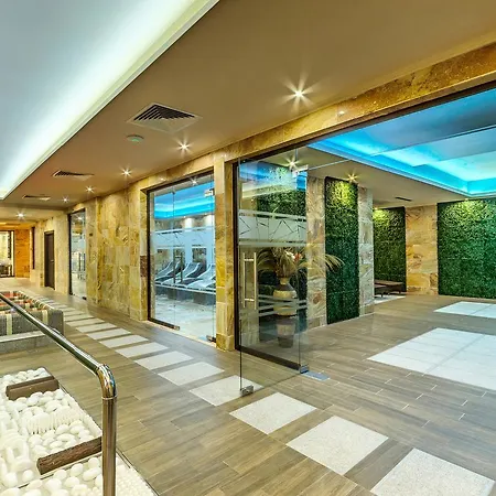 Infinity Park 5*