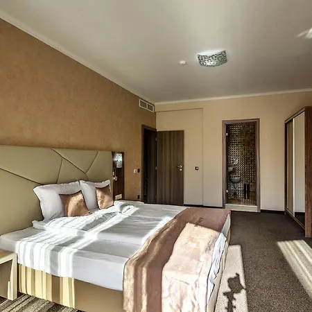 Infinity Park Hotel 5*